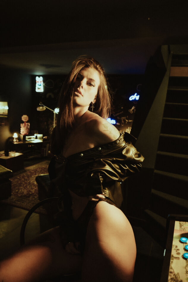 shooting intimiste boudoir d'une jeune femme